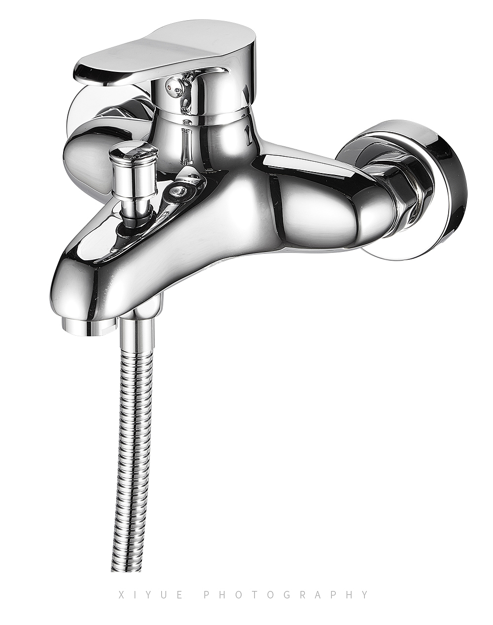 光影与质感 五金卫浴产品的白底金属摄影艺术
